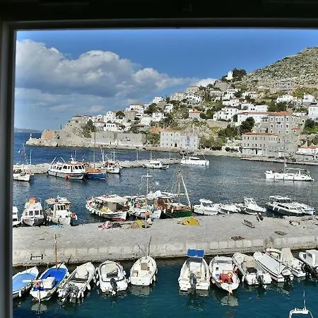 Douskos Port House Hydra (Saronic Islands)