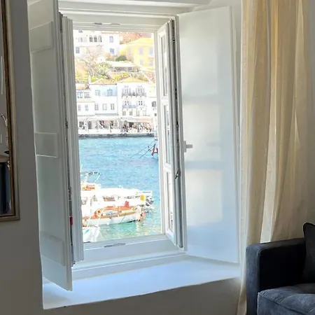 Douskos Port House Hydra (Saronic Islands)