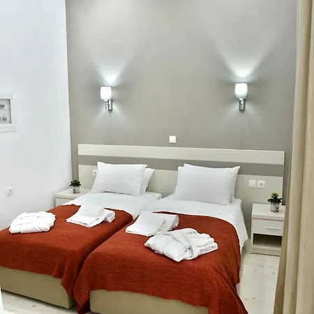 Douskos Port House Hotel